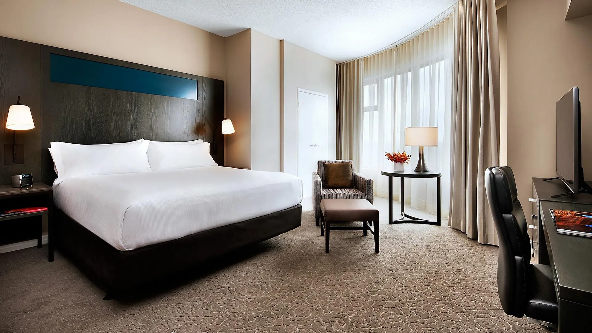 One King West Hotel And Residence Toronto