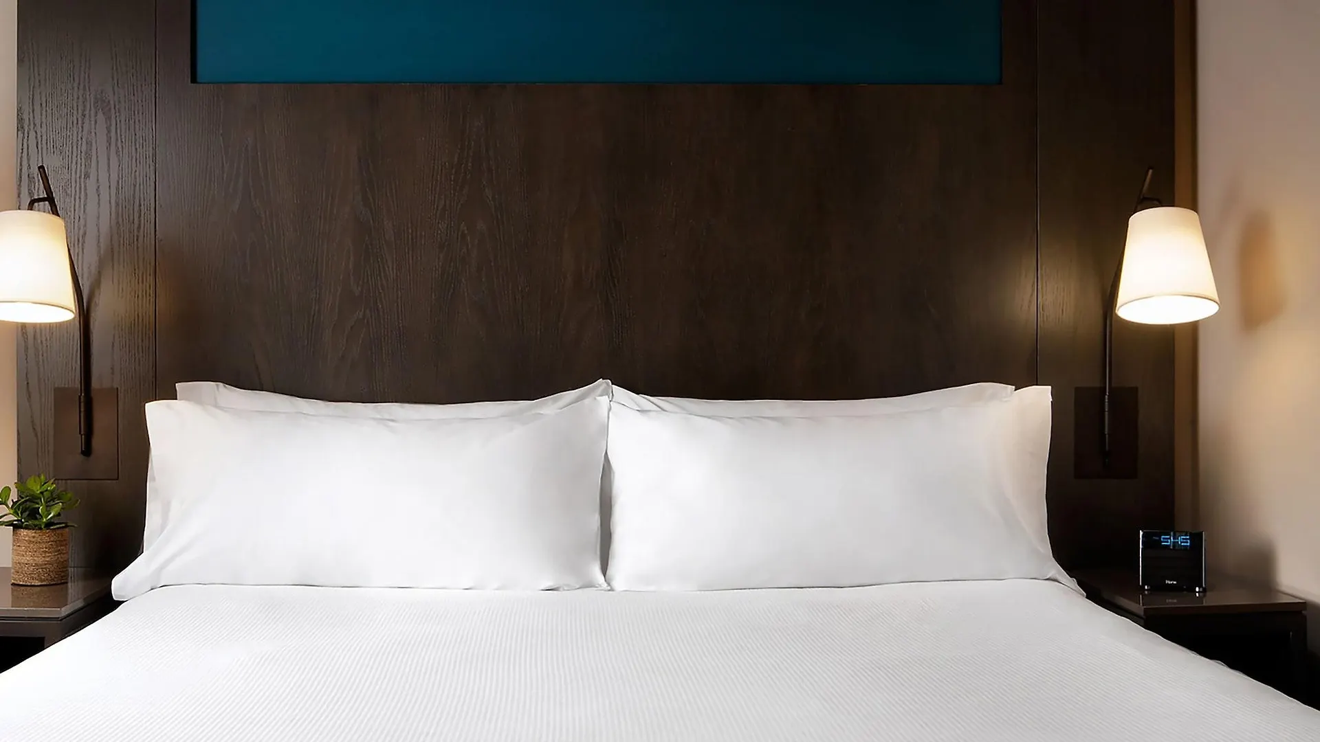 ****  One King West Hotel And Residence Toronto Canada